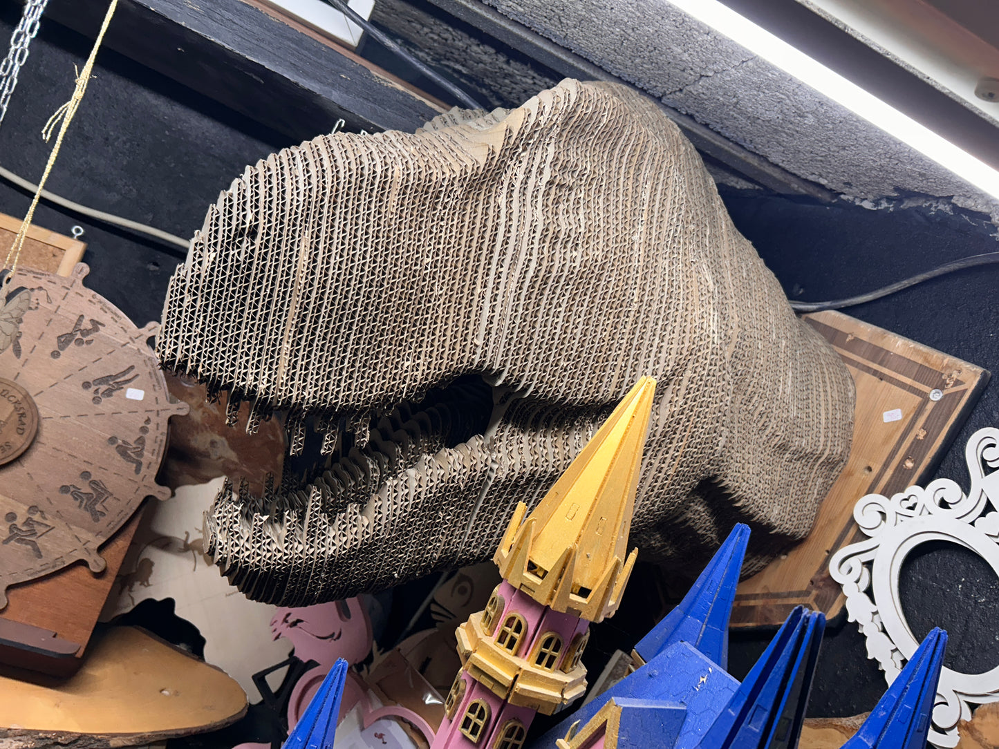 3D-Puzzle T-Rex Kopf 60cm aus Pappe