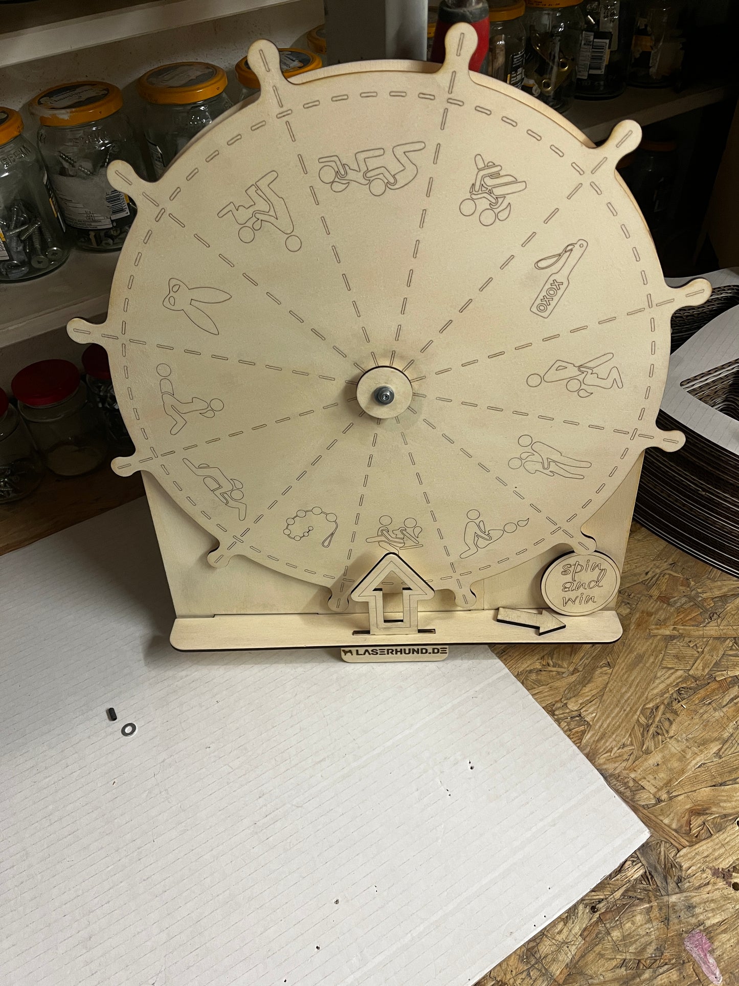 Lasercut - Sex Glücksrad aus Holz