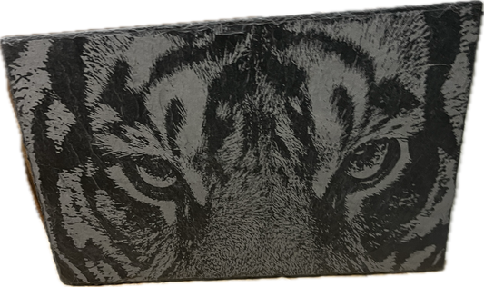 Lasergravur auf Schiefertafel "Motiv Tiger"